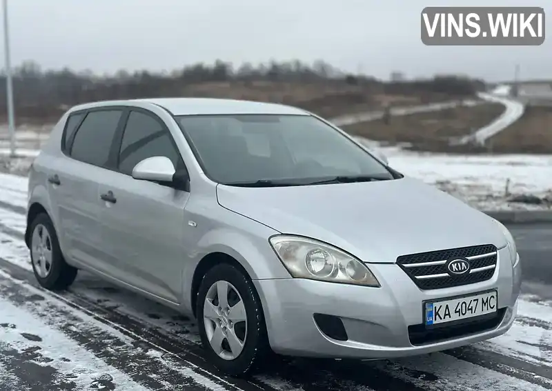 Хетчбек Kia Ceed 2007 1.58 л. Ручна / Механіка обл. Рівненська, Рівне - Фото 1/21