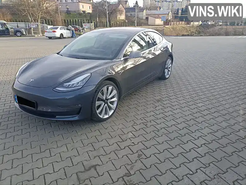 Седан Tesla Model 3 2018 null_content л. Автомат обл. Львівська, Львів - Фото 1/14