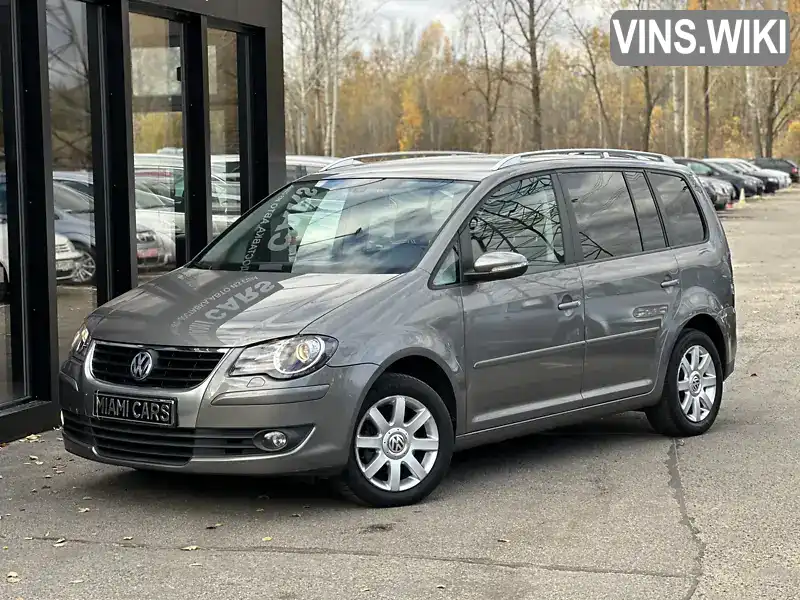 Мінівен Volkswagen Touran 2010 1.4 л. Автомат обл. Київська, Київ - Фото 1/21