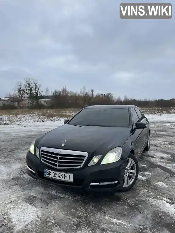 Седан Mercedes-Benz E-Class 2011 1.8 л. Автомат обл. Рівненська, Березне - Фото 1/21