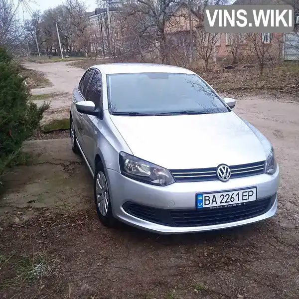 Седан Volkswagen Polo 2011 1.6 л. Автомат обл. Кировоградская, Кропивницкий (Кировоград) - Фото 1/10