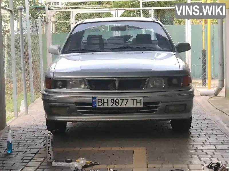 Седан Mitsubishi Galant 1991 1.8 л. Ручна / Механіка обл. Миколаївська, Миколаїв - Фото 1/13