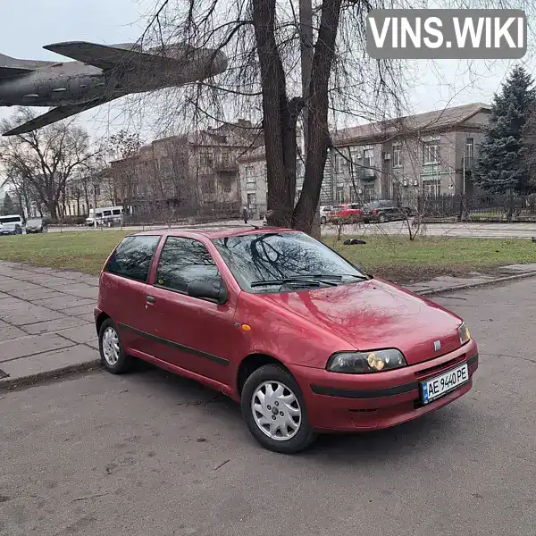 Хэтчбек Fiat Punto 1997 1.24 л. Ручная / Механика обл. Днепропетровская, Каменское (Днепродзержинск) - Фото 1/13