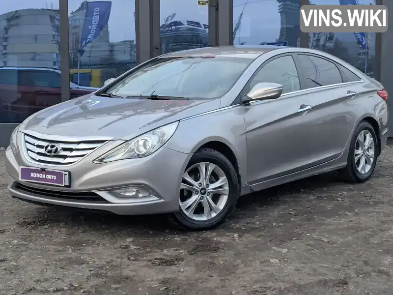 Седан Hyundai Sonata 2011 2 л. Автомат обл. Київська, Київ - Фото 1/21