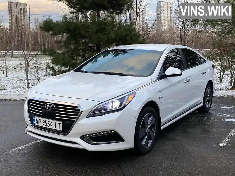 Седан Hyundai Sonata 2015 2 л. Автомат обл. Київська, Київ - Фото 1/21