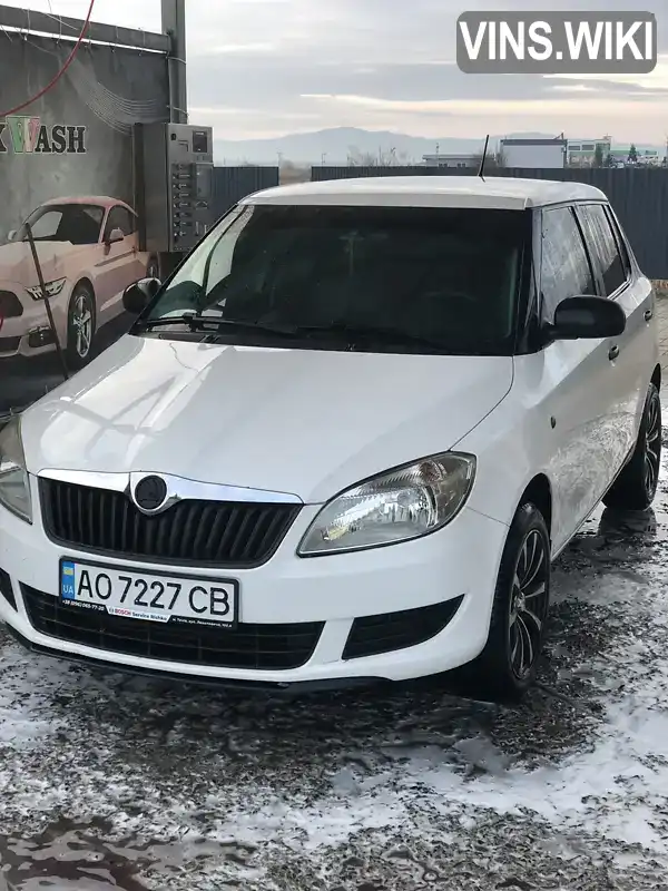 Хетчбек Skoda Fabia 2012 1.6 л. Ручна / Механіка обл. Закарпатська, Тячів - Фото 1/6