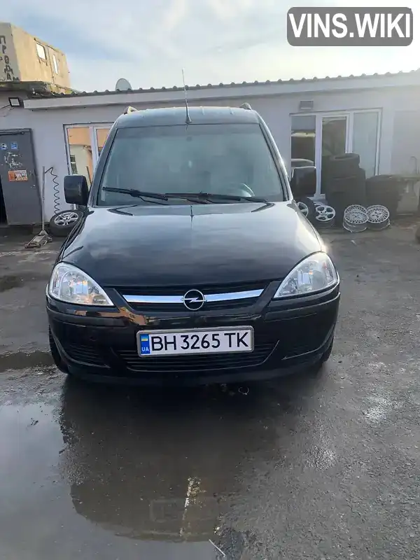 Минивэн Opel Combo 2010 1.69 л. Ручная / Механика обл. Одесская, location.city.marianivka - Фото 1/9