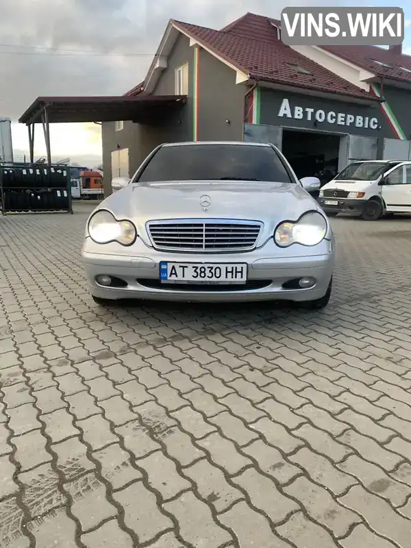 Седан Mercedes-Benz C-Class 2004 2.15 л. Ручна / Механіка обл. Івано-Франківська, Косів - Фото 1/21