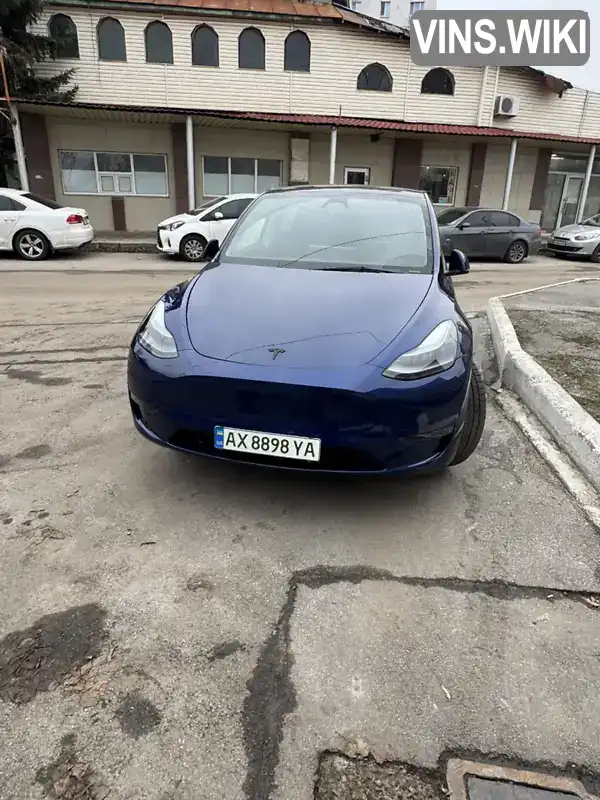 Позашляховик / Кросовер Tesla Model Y 2023 null_content л. обл. Харківська, Харків - Фото 1/7