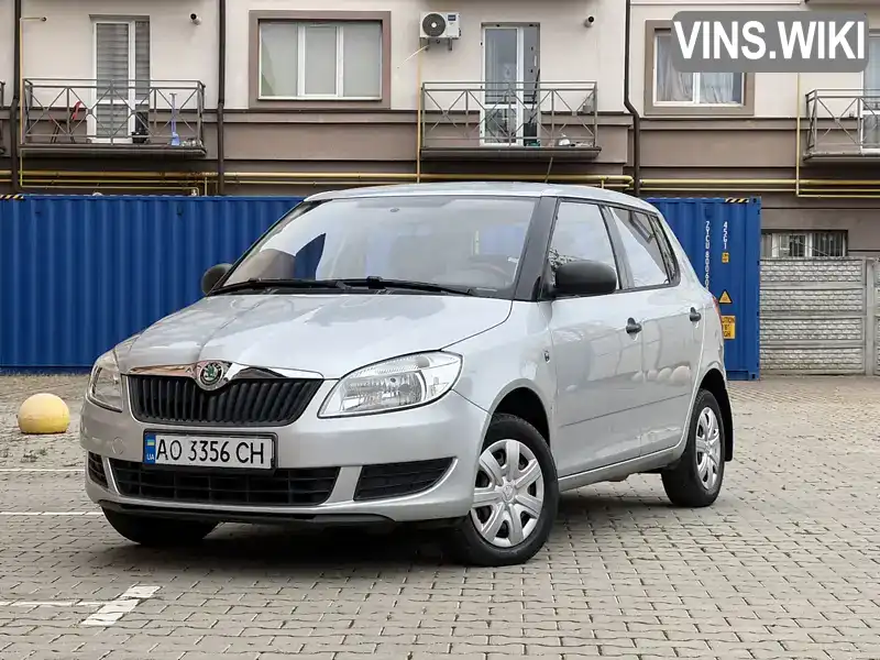 Хэтчбек Skoda Fabia 2012 1.2 л. Ручная / Механика обл. Закарпатская, Ужгород - Фото 1/20