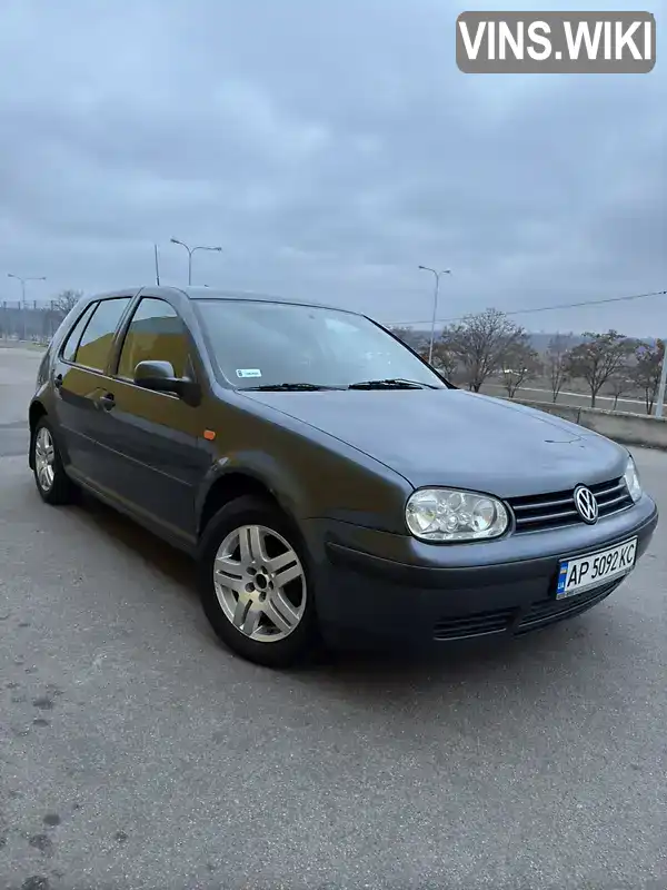 Хэтчбек Volkswagen Golf 1998 1.6 л. Ручная / Механика обл. Запорожская, Запорожье - Фото 1/17