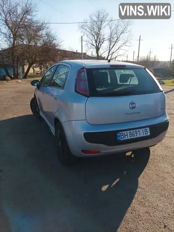 Хэтчбек Fiat Punto 2010 1.25 л. Ручная / Механика обл. Одесская, Одесса - Фото 1/3