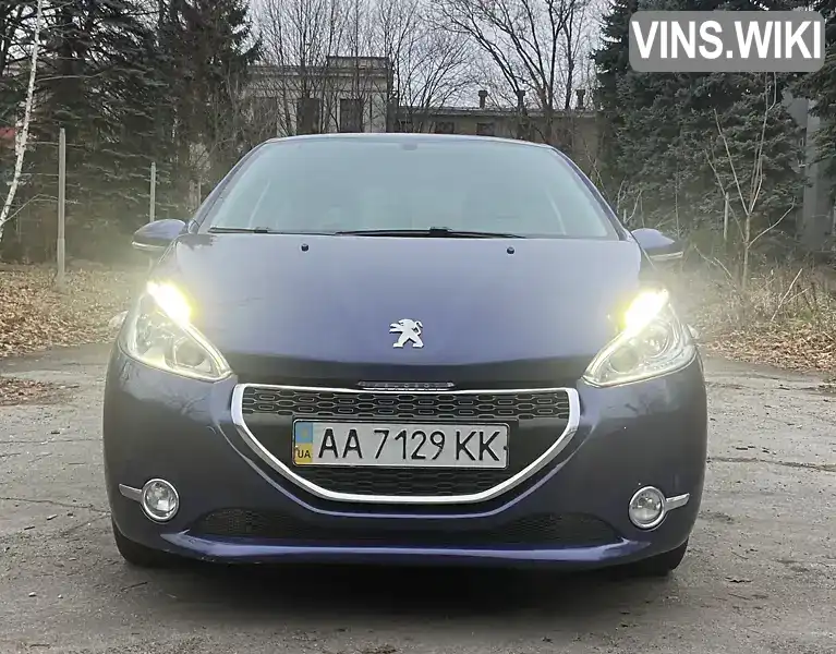 Хэтчбек Peugeot 208 2013 1.56 л. Ручная / Механика обл. Киевская, Киев - Фото 1/21