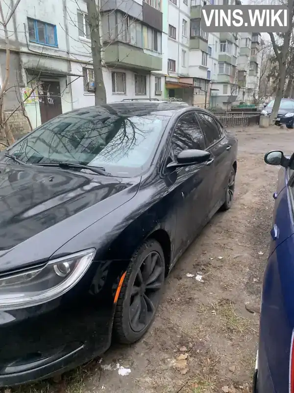 Седан Chrysler 200 2015 2.36 л. Автомат обл. Киевская, Киев - Фото 1/17