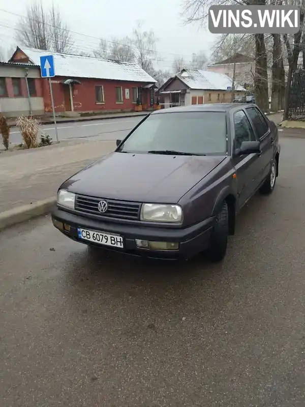 Седан Volkswagen Vento 1992 1.8 л. Ручная / Механика обл. Черниговская, Чернигов - Фото 1/10