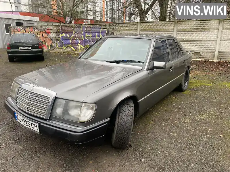 Седан Mercedes-Benz E-Class 1988 3 л. Автомат обл. Волынская, Луцк - Фото 1/12