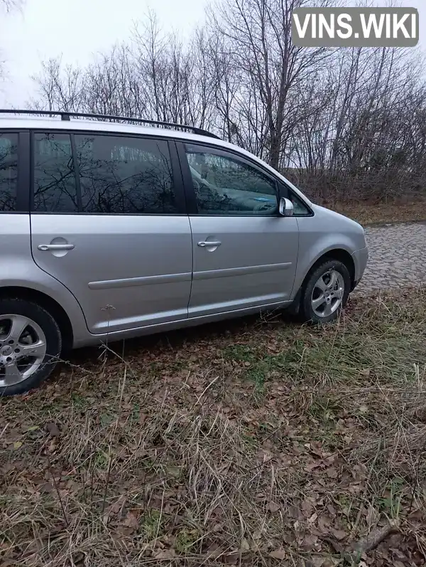 Минивэн Volkswagen Touran 2004 1.6 л. Ручная / Механика обл. Винницкая, Тульчин - Фото 1/13