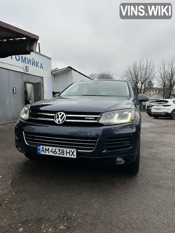 Позашляховик / Кросовер Volkswagen Touareg 2013 3 л. Автомат обл. Житомирська, Житомир - Фото 1/14