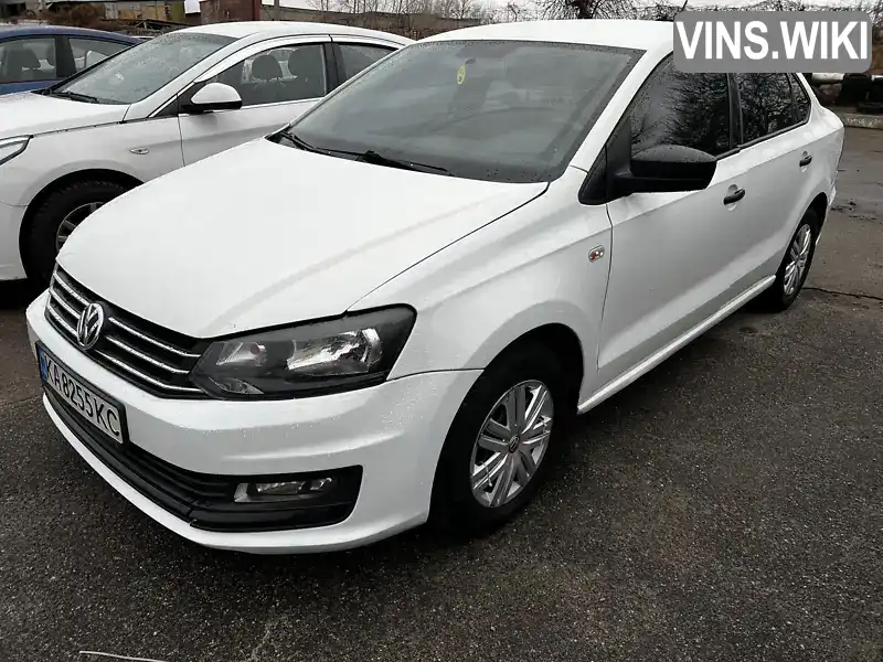 Седан Volkswagen Polo 2018 1.6 л. Ручна / Механіка обл. Київська, Київ - Фото 1/21