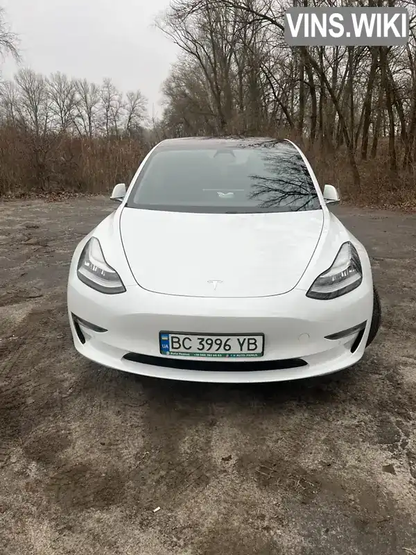 Седан Tesla Model 3 2018 null_content л. обл. Полтавская, Кременчуг - Фото 1/13