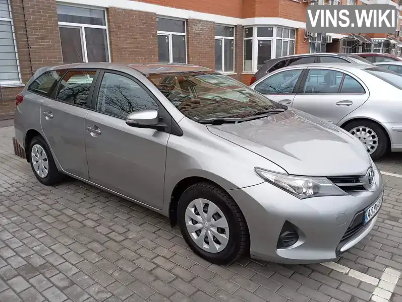 Універсал Toyota Auris 2013 1.36 л. Ручна / Механіка обл. Одеська, Одеса - Фото 1/21