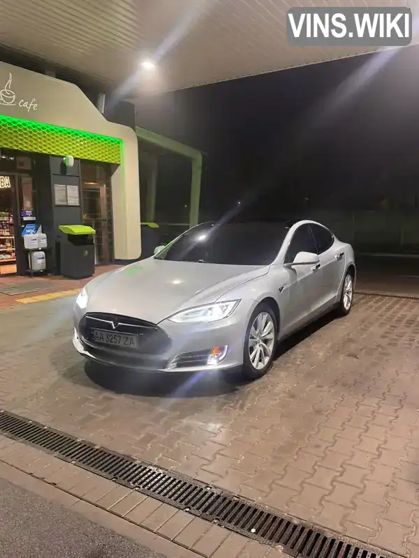 Ліфтбек Tesla Model S 2014 null_content л. Автомат обл. Київська, Фастів - Фото 1/5