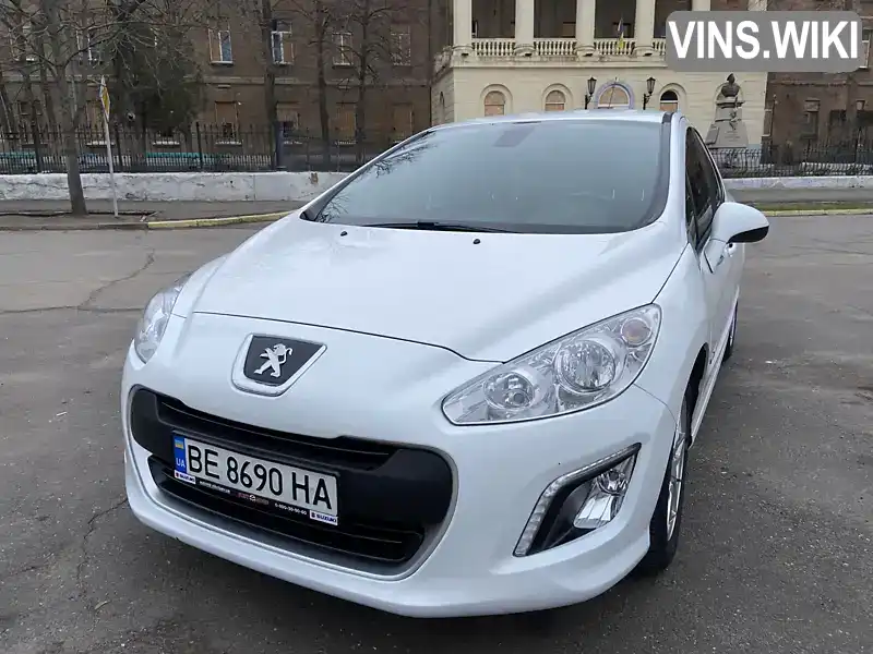 Хэтчбек Peugeot 308 2013 1.6 л. Ручная / Механика обл. Николаевская, Николаев - Фото 1/13