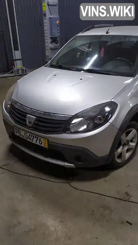 Позашляховик / Кросовер Dacia Sandero StepWay 2010 1.6 л. Ручна / Механіка обл. Сумська, Суми - Фото 1/4