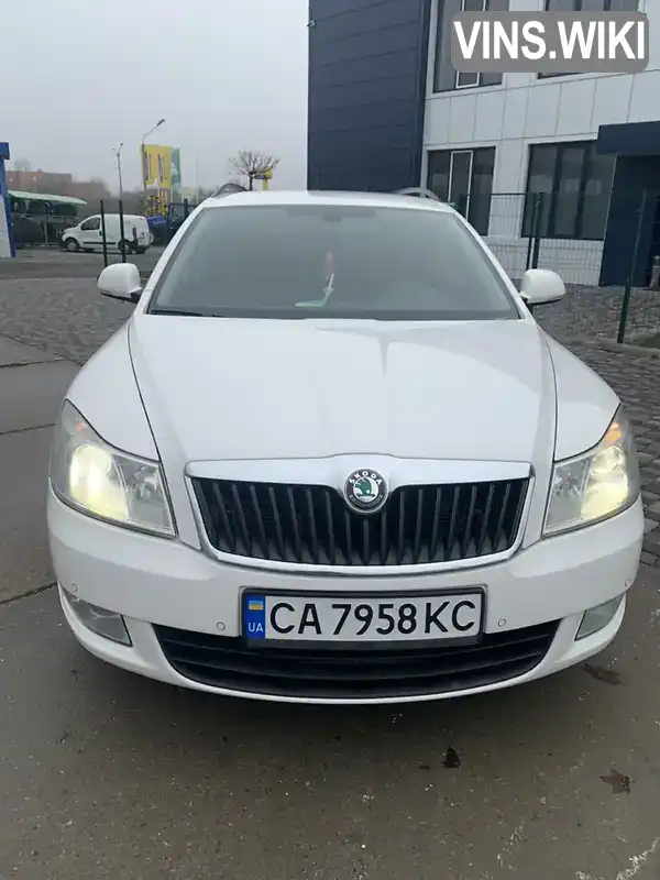 Універсал Skoda Octavia 2012 1.6 л. Ручна / Механіка обл. Черкаська, Умань - Фото 1/17