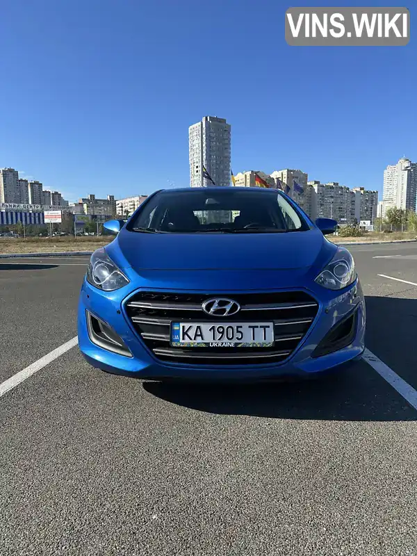 Хэтчбек Hyundai Elantra 2016 2 л. Автомат обл. Киевская, Киев - Фото 1/21