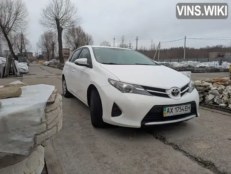 Хетчбек Toyota Auris 2013 1.6 л. Автомат обл. Харківська, Харків - Фото 1/12