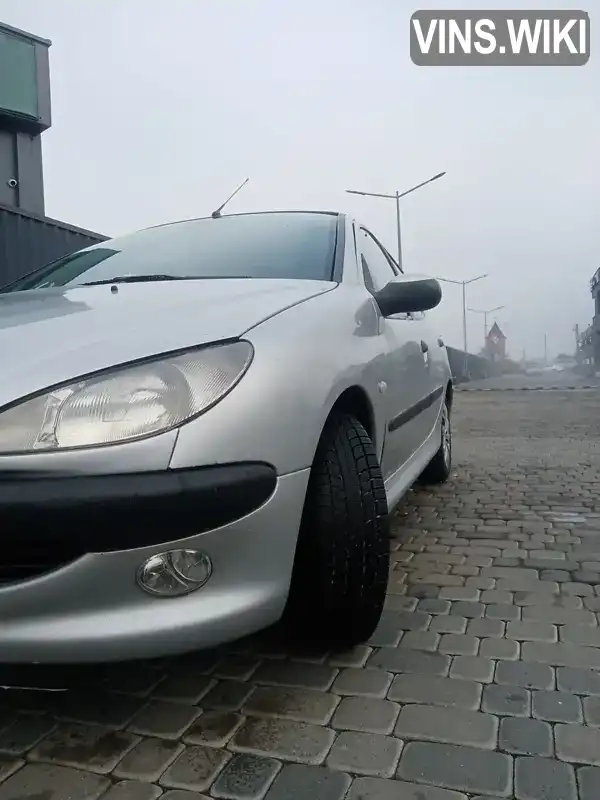 Хетчбек Peugeot 206 2000 1.36 л. Автомат обл. Закарпатська, Іршава - Фото 1/12