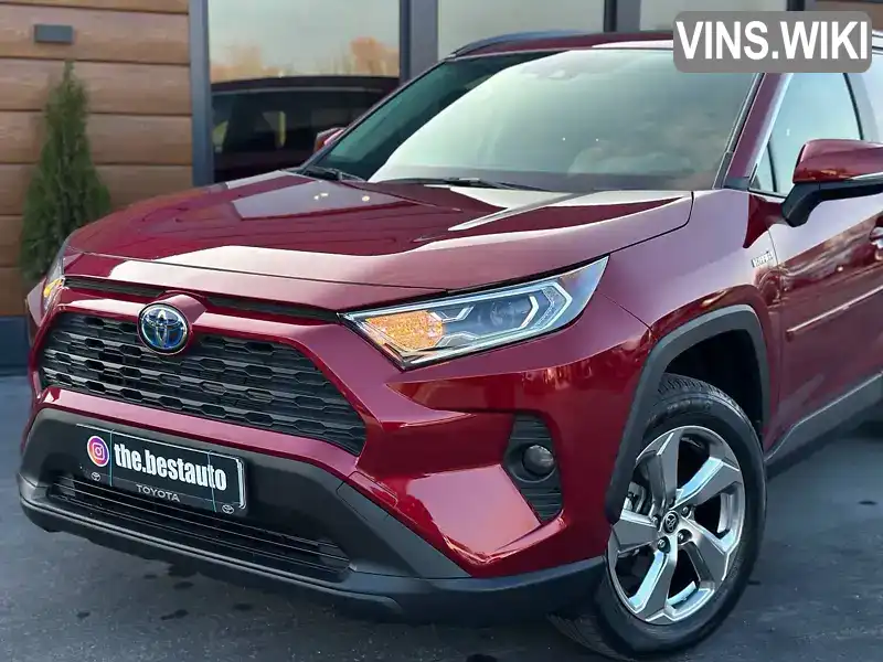 Позашляховик / Кросовер Toyota RAV4 2021 2.49 л. Автомат обл. Рівненська, Рівне - Фото 1/21