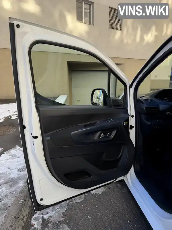 VR3ECYHZRKJ720917 Peugeot Rifter 2019 Мінівен 1.5 л. Фото 9