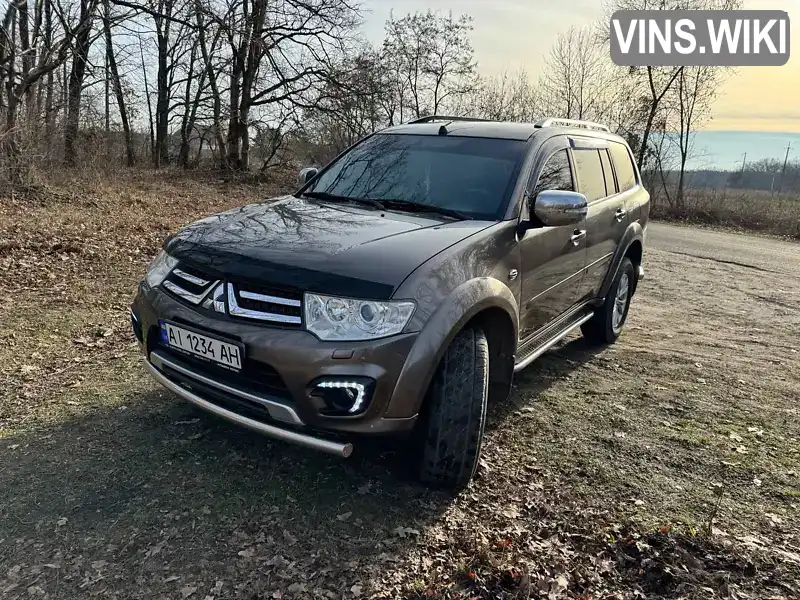 Позашляховик / Кросовер Mitsubishi Pajero Sport 2014 2.5 л. Автомат обл. Київська, Українка - Фото 1/14