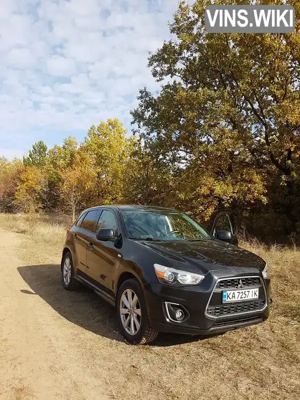 Внедорожник / Кроссовер Mitsubishi Outlander Sport 2015 2.4 л. Вариатор обл. Полтавская, Кременчуг - Фото 1/4