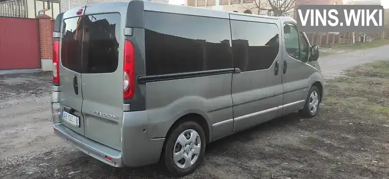 W0LJ7B7BSCV635393 Opel Vivaro 2012 Мінівен 2 л. Фото 4