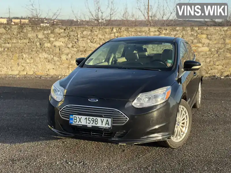 1FADP3R45EL213011 Ford Focus 2013 Хэтчбек  Фото 2