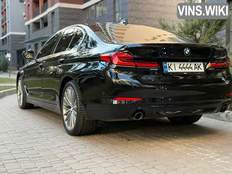 WBAJD11000B197069 BMW 5 Series 2018 Седан 3 л. Фото 3