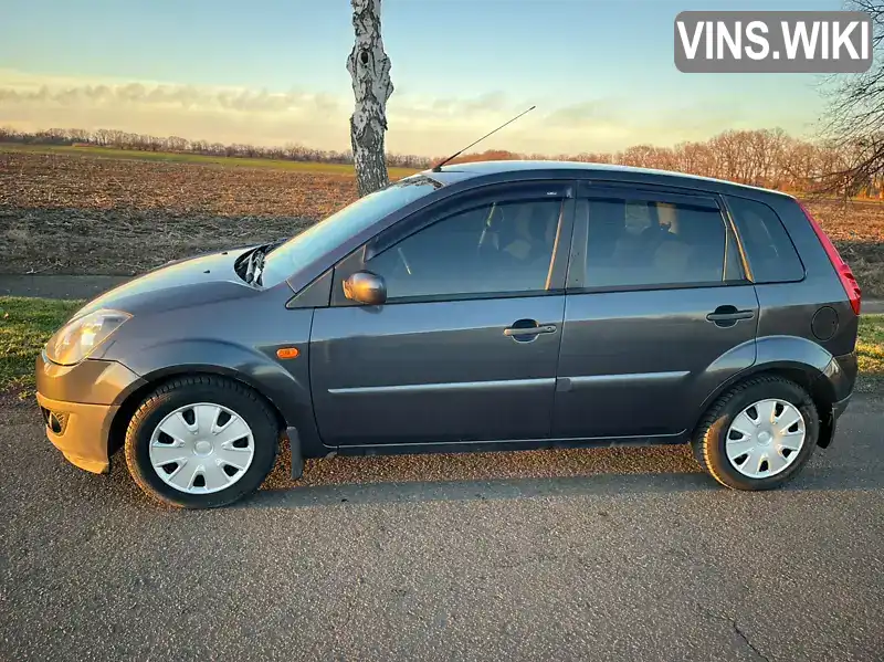 Хэтчбек Ford Fiesta 2008 1.39 л. Ручная / Механика обл. Черкасская, Черкассы - Фото 1/10