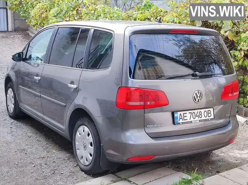 Минивэн Volkswagen Touran 2010 1.97 л. Ручная / Механика обл. Днепропетровская, Днепр (Днепропетровск) - Фото 1/15