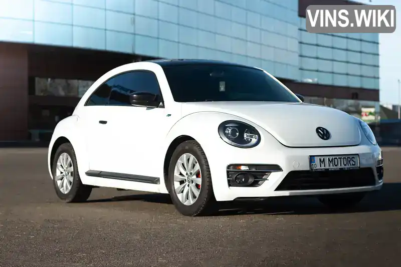 Хэтчбек Volkswagen Beetle 2018 1.98 л. Автомат обл. Киевская, Киев - Фото 1/21