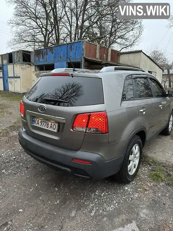 5XYKT4A15BG110540 Kia Sorento 2010 Позашляховик / Кросовер 2.36 л. Фото 2