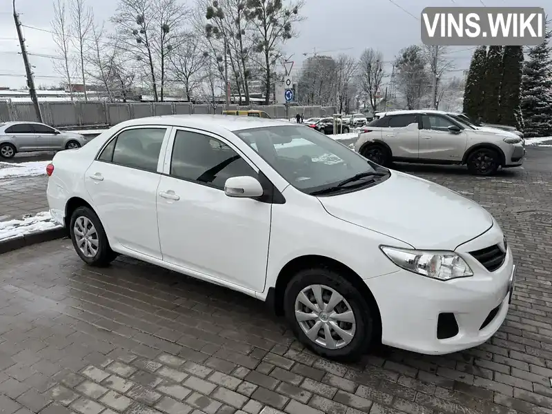 Седан Toyota Corolla 2012 1.33 л. Ручная / Механика обл. Львовская, Львов - Фото 1/21