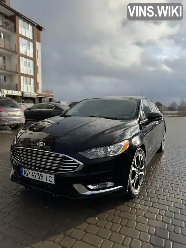 3FA6P0LUXJR169261 Ford Fusion 2018 Седан 2 л. Фото 1