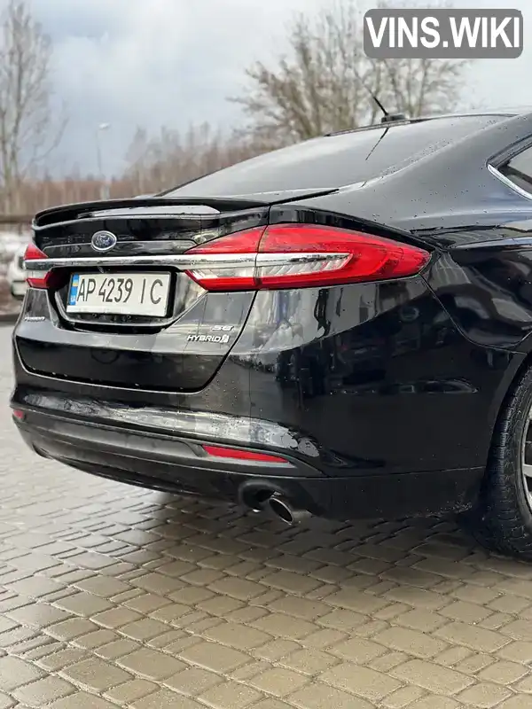 3FA6P0LUXJR169261 Ford Fusion 2018 Седан 2 л. Фото 2