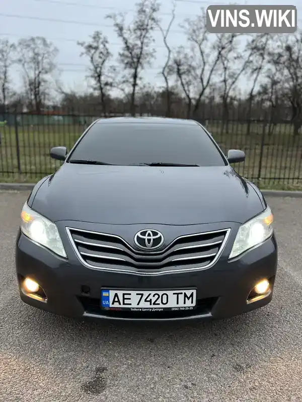 Седан Toyota Camry 2011 2.5 л. Автомат обл. Днепропетровская, Днепр (Днепропетровск) - Фото 1/12