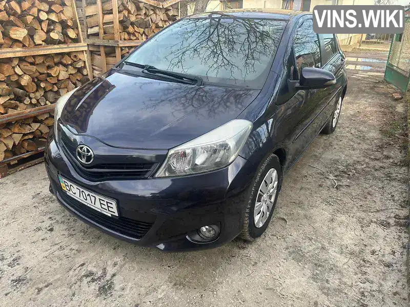 Хетчбек Toyota Yaris 2013 1.33 л. Автомат обл. Львівська, Львів - Фото 1/15