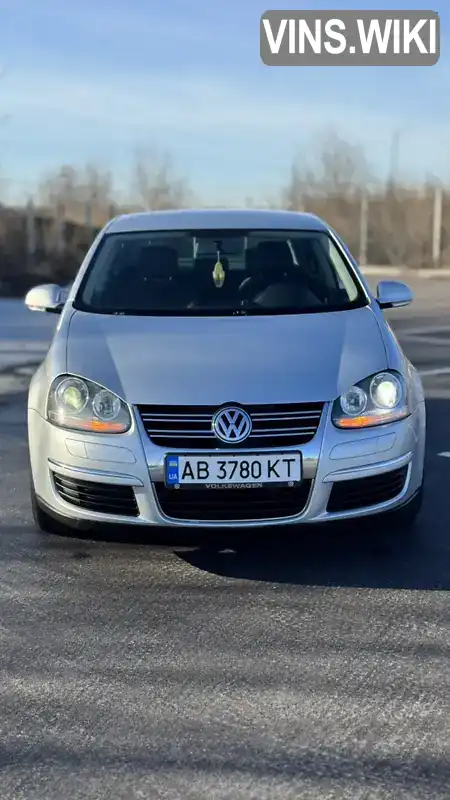 Седан Volkswagen Jetta 2008 1.4 л. Ручна / Механіка обл. Вінницька, Вінниця - Фото 1/21