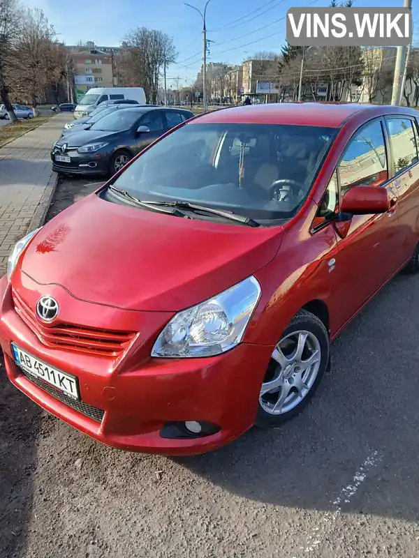 Минивэн Toyota Verso 2010 2.2 л. Автомат обл. Винницкая, Винница - Фото 1/21